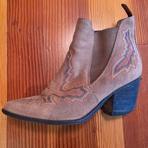 Jeffrey Campbell Woven Cowgirl Style Boots - 10